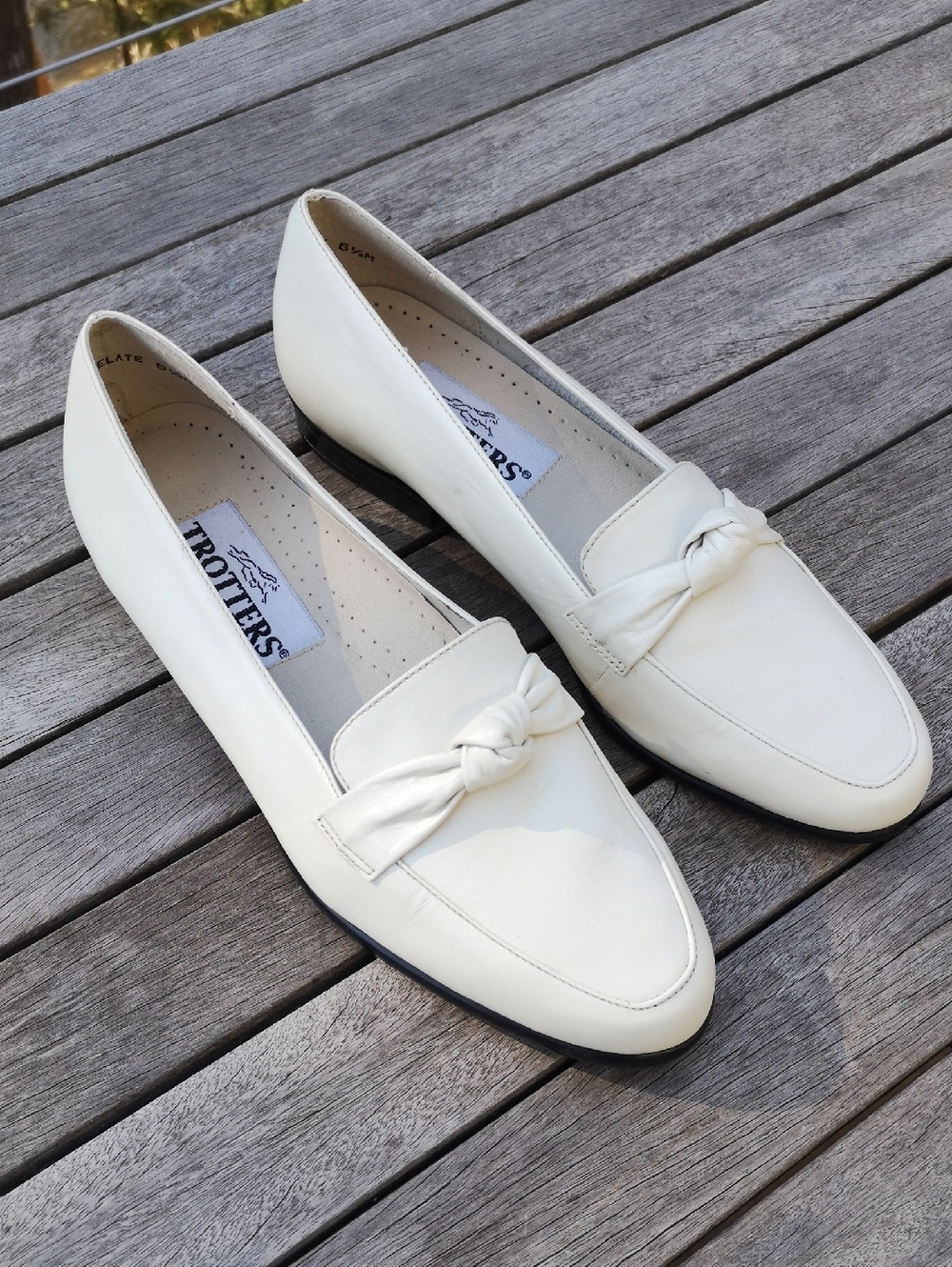 Trotters leather loafers